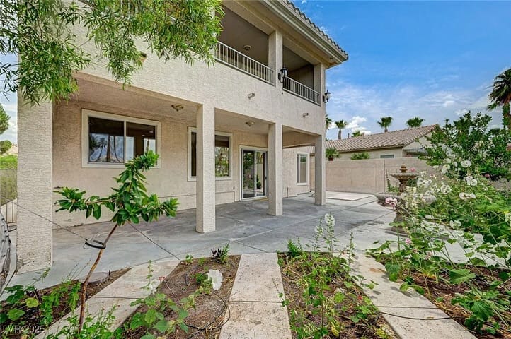 Rear patio and garden of a home sold by Park Place Realty, Las Vegas